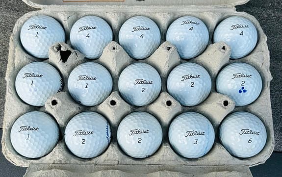 Titleist PRO V1 2025 golfbollar
