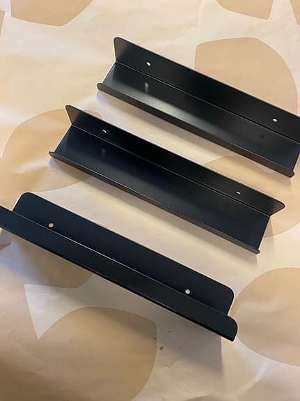 Bok/foto hylla i svart metall 3 st