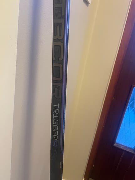 CCM Ribcor Trigger 9 Pro ishockeyklubba 65 flex P29