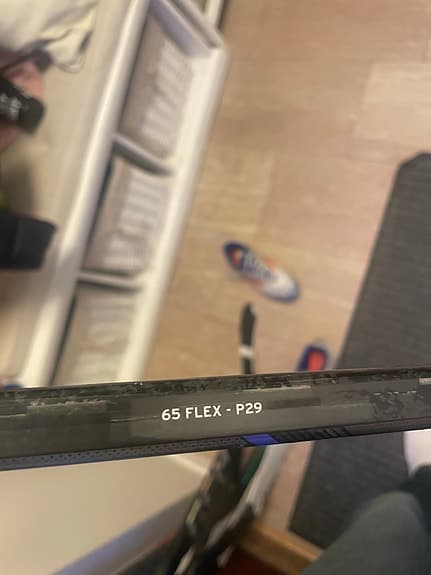 CCM Ribcor Trigger 9 Pro ishockeyklubba 65 flex P29