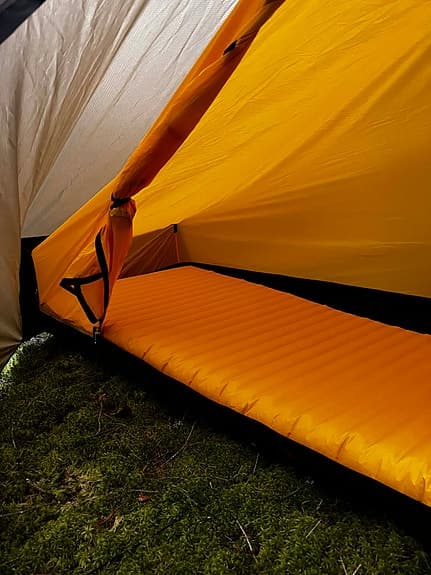 Enmanstält sandfärgat Hilleberg Akto