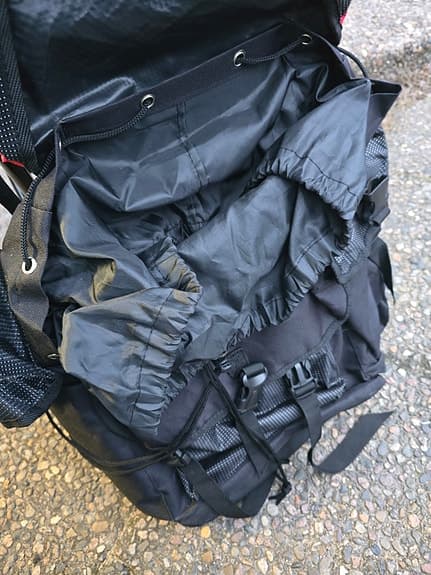 Abu Garcia fiskeryggsäck med stol – som ny