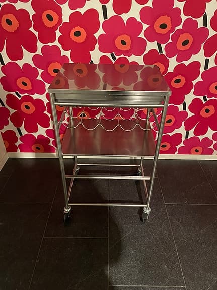 Serveringsvagn rostfritt stål med hjul och vinhylla