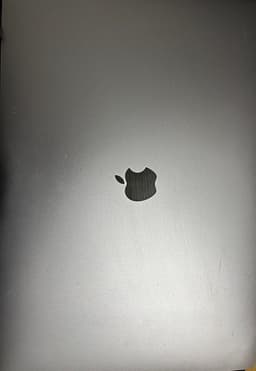 MacBook Pro 16” (2019) – i7, 16GB RAM, 512GB SSD, Radeon 5300M – 5000 kr