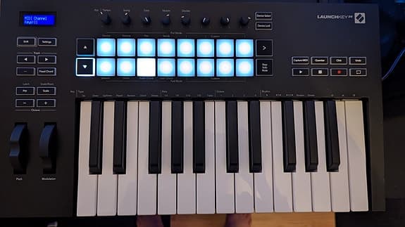 Novation Launchkey 25 MK3