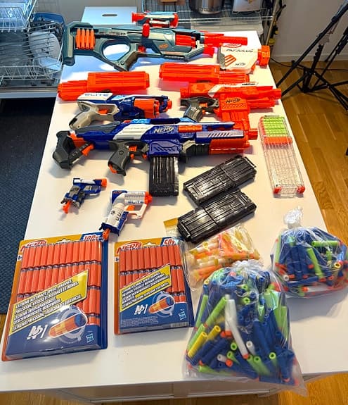 Stor samling Nerf Gun Blaster gevär pistoler leksaker leksaksvapen