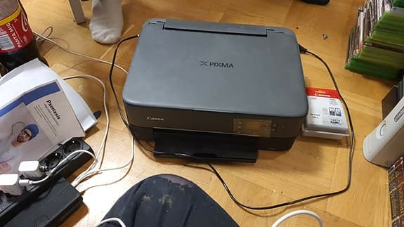 Säljes Skrivare Och Pez.