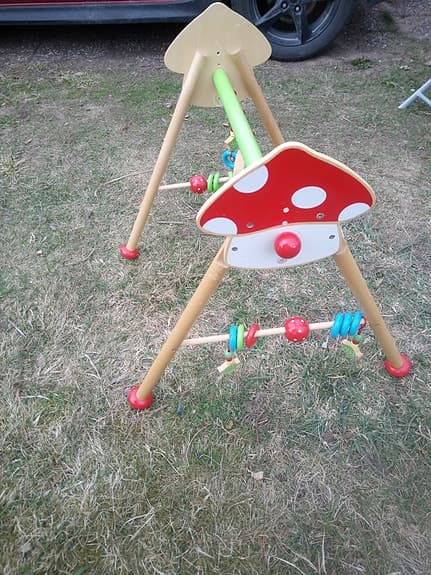 Trä babygym svampmotiv flerfärgad