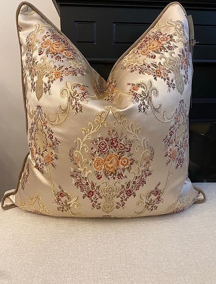 8 st helt nya / oanvända design handgjorda Prydnadskuddar T.Herman