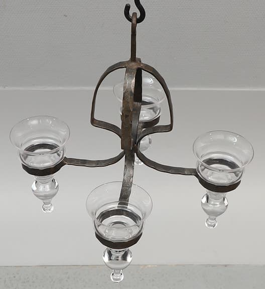 Bertil Vallien ljuskrona Boda smide 4 ljuskällor i glas, 1900-tal inkl. släckare