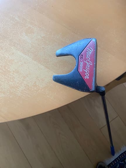 MacGregor DCT 2000 putter blått grepp