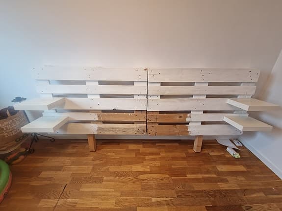 Sänggavel för 180 säng.