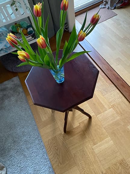 Bord, sidobord, pelarbord, åttakantigt bord