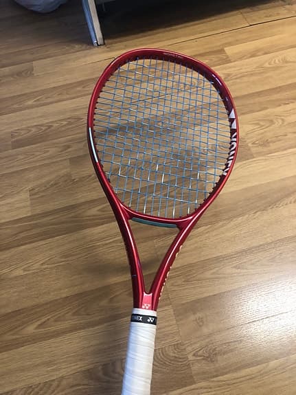 Yonex Vcore tennisracket röd