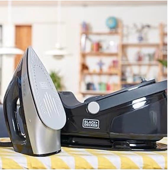 Black + Decker Ångstrykstation 2200W – Ord 1100 kr – Säljes 500 kr