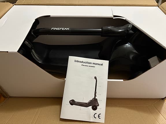 Pinepeak elektrisk scooter svart