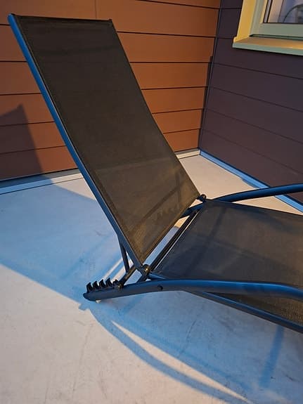 SOLSÄNG  med Vadderad dyna i nyskick