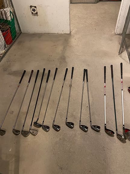 Golfset spalding + äldre långjärn och spoon