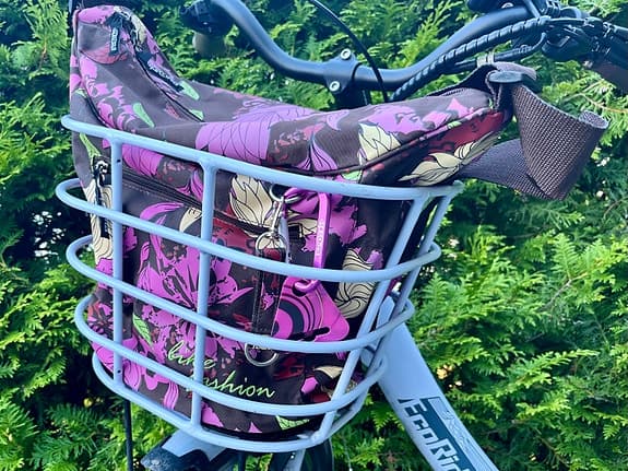 Cykelväskor (nya!) till korg & pakethållare