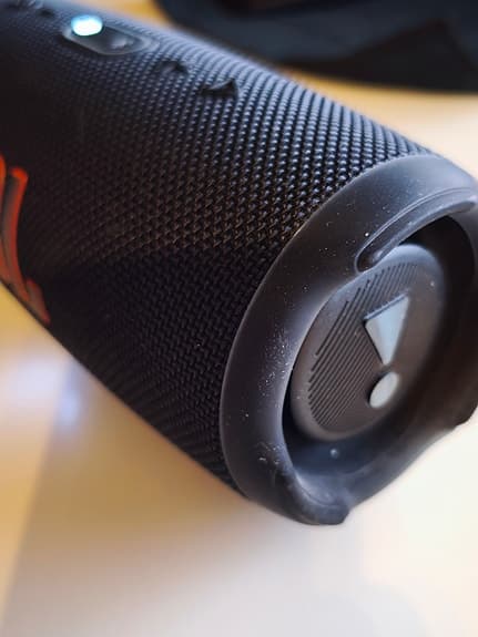 JBL Charge 5  högtalare svart