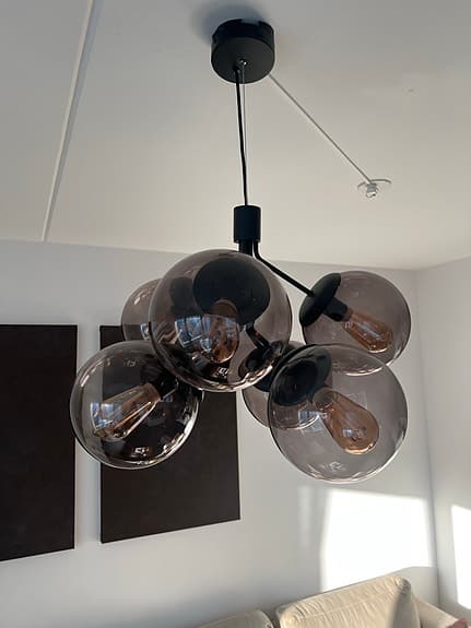 Ivona 6 Taklampa svart