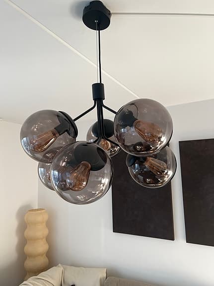 Ivona 6 Taklampa svart