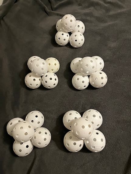 25 st Innebandybollar