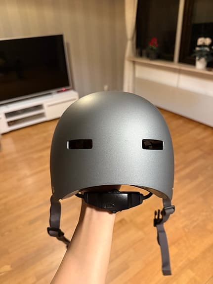 Bell Local cykelhjälm grå skaterhjälm