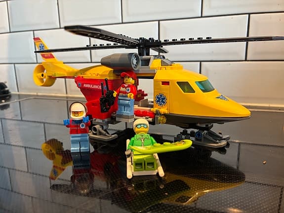 Lego city 60179 Räddningshelikopter och snowboardåkare