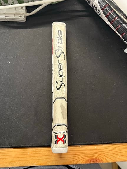 SuperStroke Claw puttergrepp vit grå röd