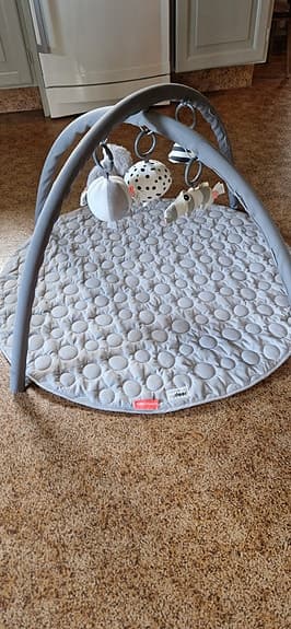 Done by Deer babygym rund grå