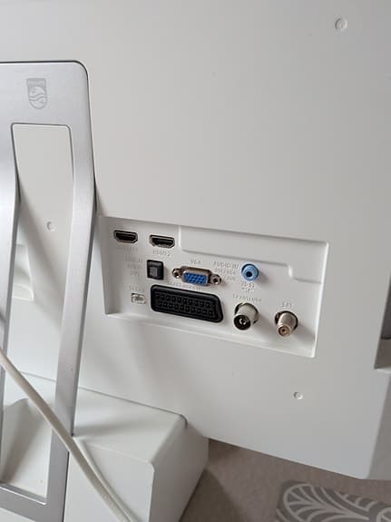 Philips TV med fjärrkontroll vit