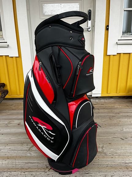 Powakaddy golfbag svart röd vit