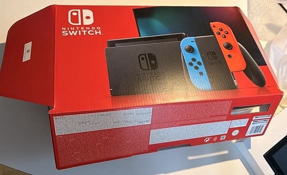 Nintendo Switch spelkonsol neon röd/blå