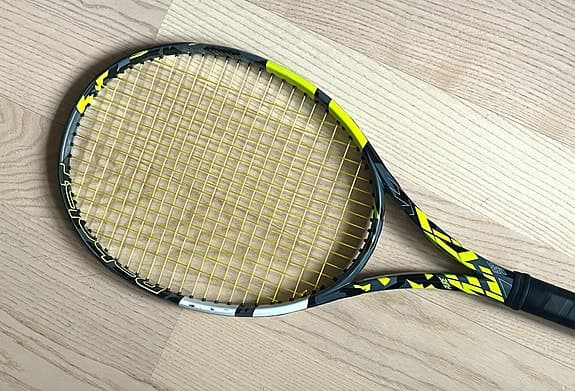 Babolat Pure Aero 98 grepp 2  tennisrack