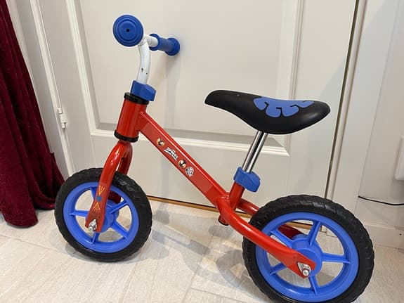 Spiderman springcykel barn 10" röd blå