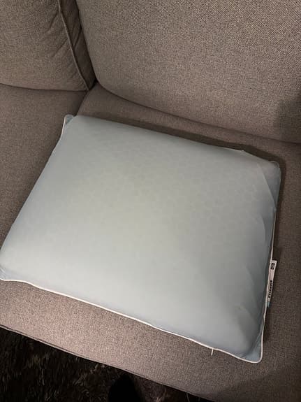 Ergonomisk kylande kudde Kvarnven (Ikea)