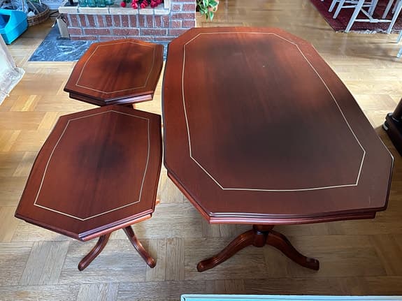 Soffbord med sido/lampbord