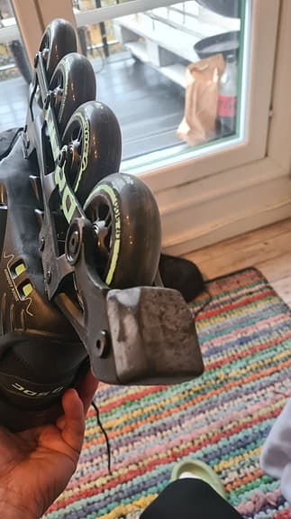 Komplett Inlines-paket i nyskick, inkl. skydd storlek 39