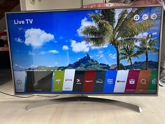 LG TV 49” UHD 4K Smart Tv