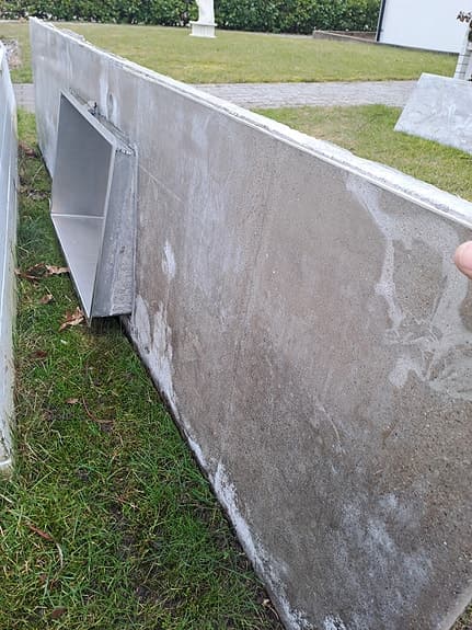 Pol och bänkskiva till utekök