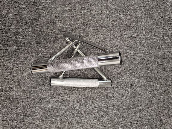 Roddhandtag V / V-shaped Grip Bar Handle