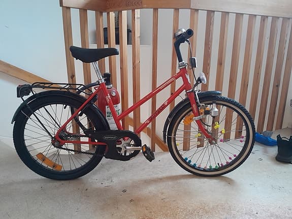 Skeppshult barncykel 20" röd