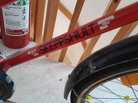 Skeppshult barncykel 20" röd