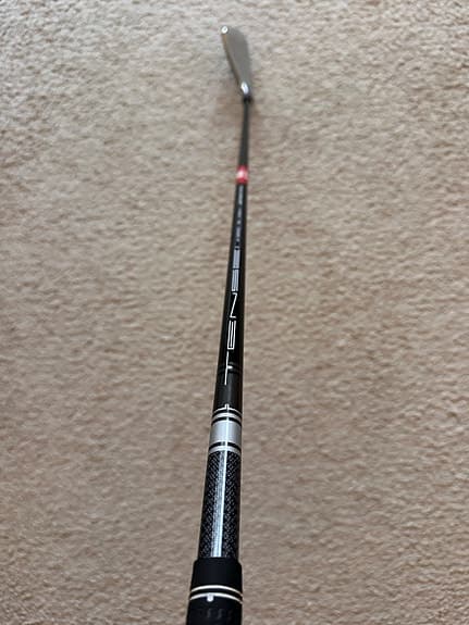 Wilson D9 golfklubba järn 7 VÄNSTER med grafitskaft