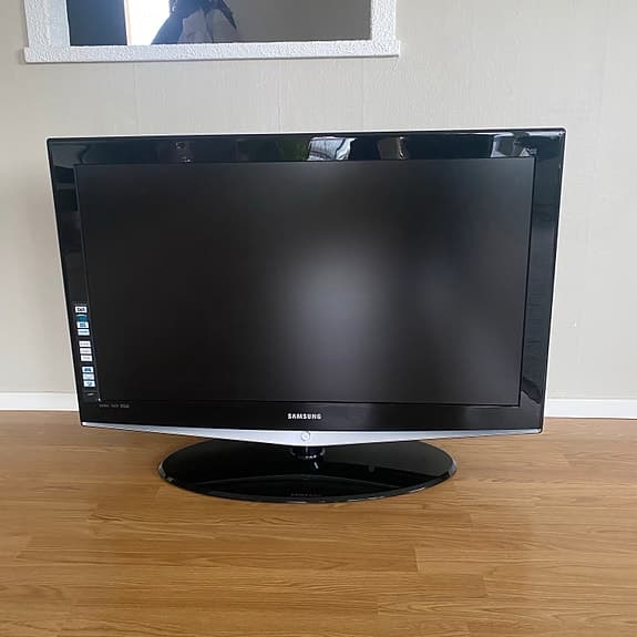 Samsung 40" LCD-TV – Perfekt för gaming eller Chromecast