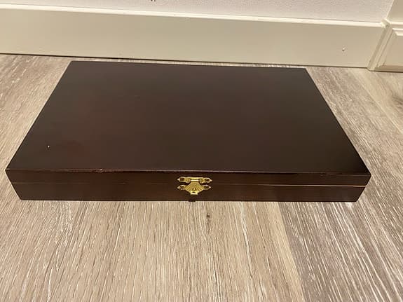 Rengöringskit för vapen i trälåda