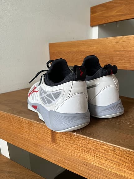 Mizuno Wave Luminous innebandyskor, handbollsskor, idrott