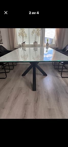 Genova vit marmormönstrat glas bord + 6 st stolar