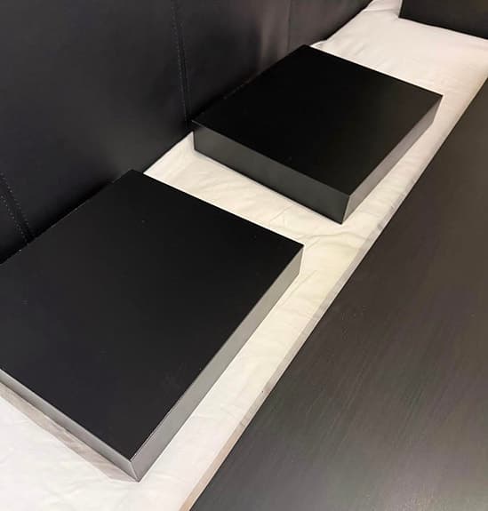 3st Svartbruna vägghyllor Lack från IKEA